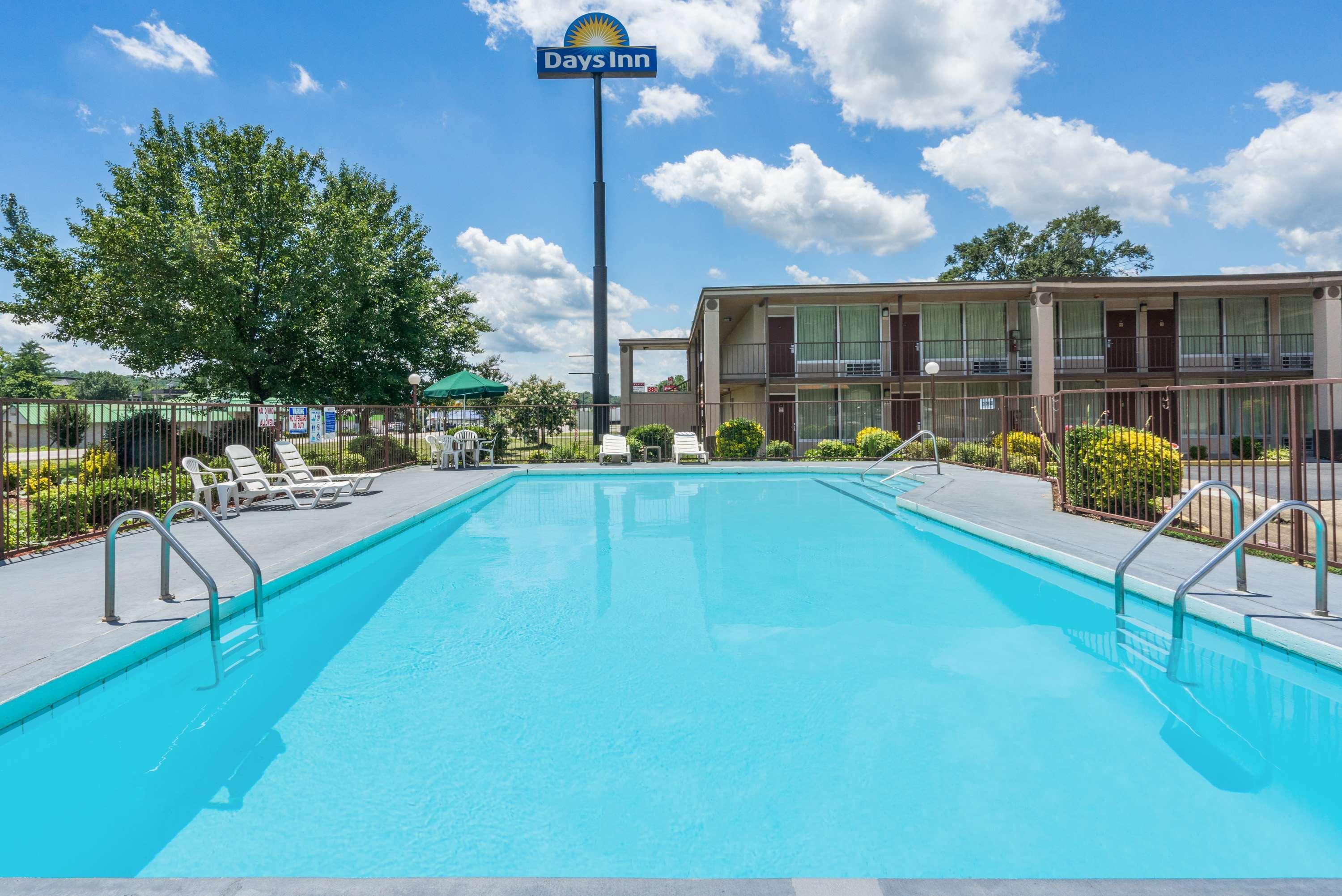 Days Inn By Wyndham Hurricane Mills Kültér fotó