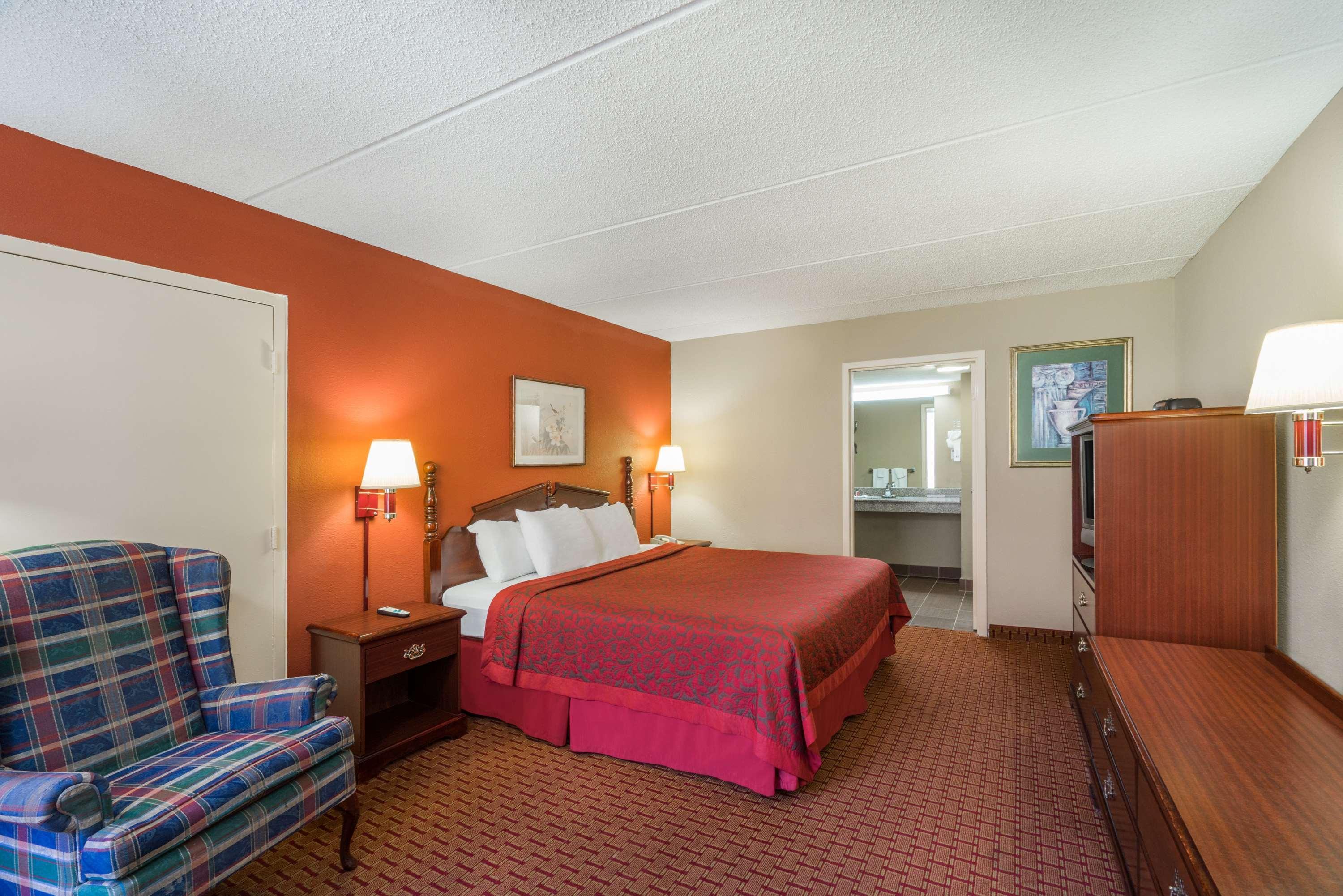 Days Inn By Wyndham Hurricane Mills Kültér fotó